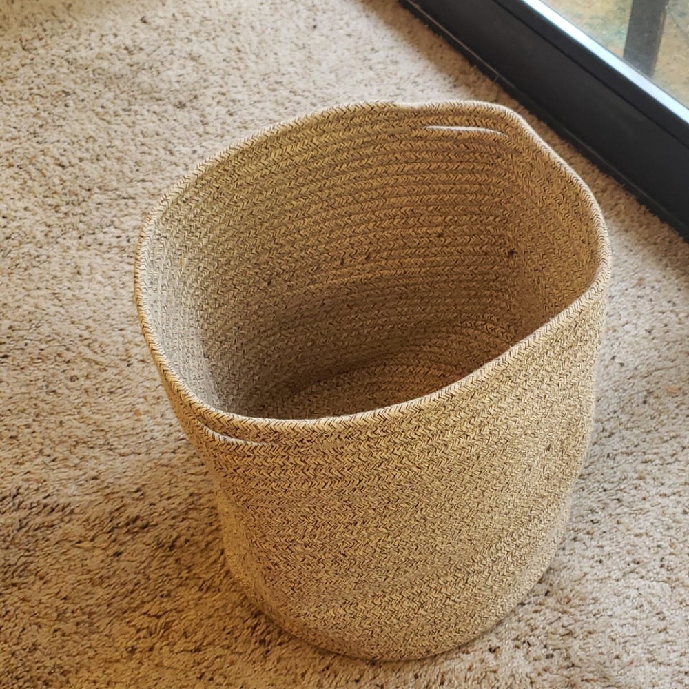 Tan basket or plant pot cover